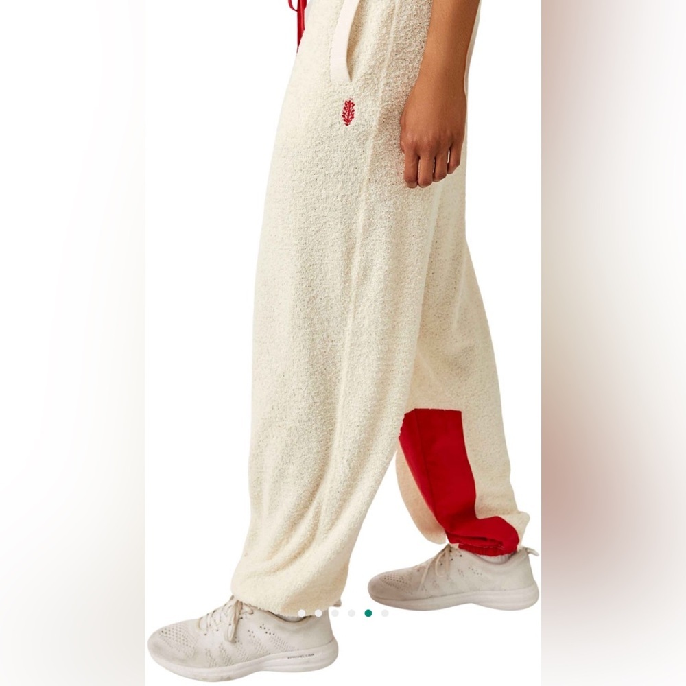 Free People Cuddle Up Joggers Ivory EUC - Picture 2 of 10